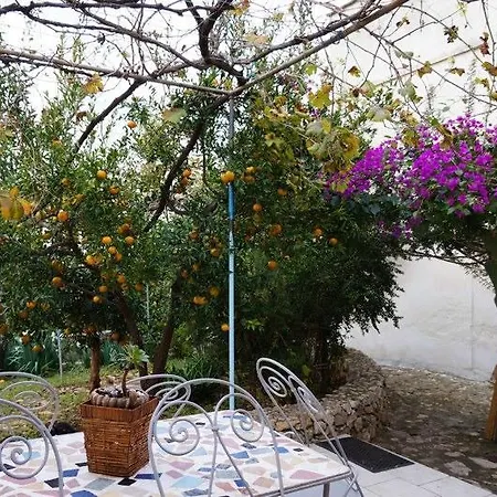Vico Minghetti Bed and breakfast Veglie